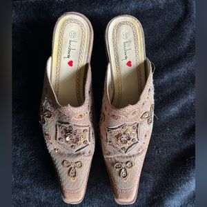 "Boutique" Hindminy Mules